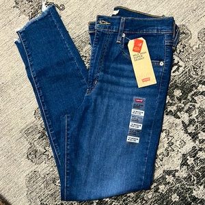 NWT Womens Levi’s Mile High Super Skinny Jeans Size 10/30
